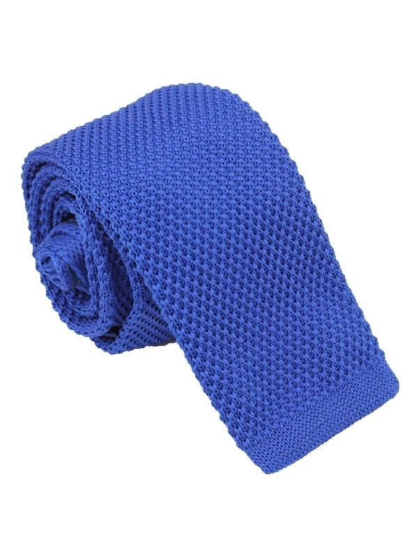 PLAIN BLUE KNITTED TIE