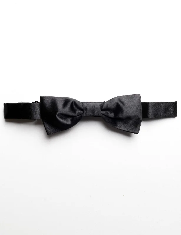 Formal Bowtie in Black Satin