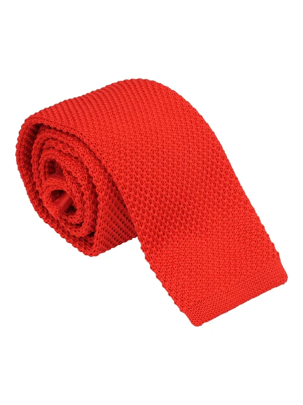 PLAIN RED KNITTED TIE