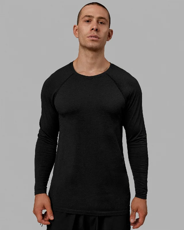 Men's Shirts with Logo EmbossmentsAeroFLX+ Seamless Long Sleeve Tee - Black Marl