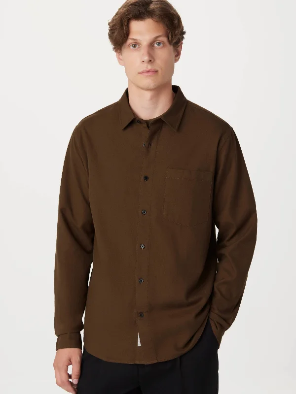 Men's Organic Cotton Shirts for Eco-ConsciousnessThe Yak Wool Flannel Shirt in Mustang Brown