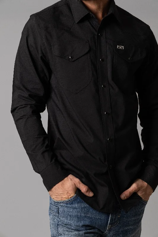 Men's Moisture-Wicking Shirts for All-Day ComfortBlackout Dress Shirt