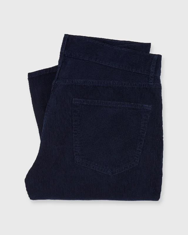 Wide-Leg Men's JeansSlim Straight 5-Pocket Pant in Navy Corduroy